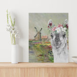Monet Champ Tulipes en Fancy Llama Imitatie Canvas Print<br><div class="desc">De prachtige en artistieke compilatie kenmerkt de CHAMP TULIPES EN HOLLANDE van Claude Monet als achtergrond met het portret van schattige lama met de waterverf bloemkroon.</div>