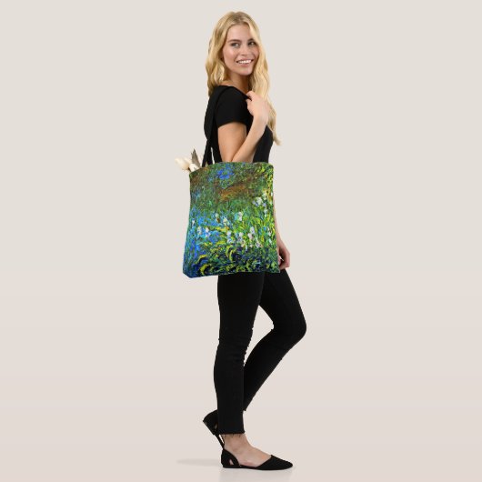Monet - Iris aan de Zee muur Tote Bag (Op model)