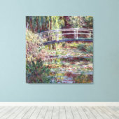 Monet Japans Bridge Symfonie in Roos Fine Art Canvas Afdruk (Insitu (Houten vloer))