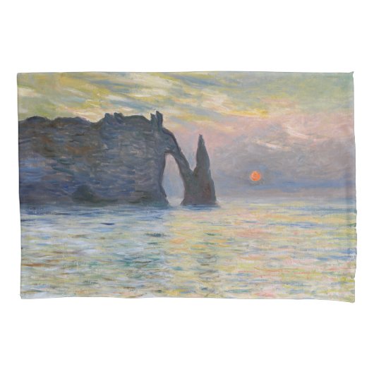 Monet - The Manneport, Cliff at Etretat, Sunset Kussensloop (Voorkant)