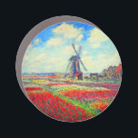 Monet Tulips Windmill Automagneet<br><div class="desc">Auto Magnet met Claude Monet-bloem en windmolenverf. Mooie en kleurrijke velden van rode,  roze en gele tulpen naast een windmolen en huis in Nederland. Een geweldige cadeau van Monet voor supporters van indrukwekkende tonen en Franse kunst.</div>