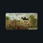 Monet's tuin in Argenteuil door Claude Monet Etiket<br><div class="desc">De Artiestuin in Argenteuil (een hoek van de tuin met Dahlias) (1873) van Claude Monet is een schilderij van de impressionistische kunst met florale natuur. Een boerderij-huis van een land bevindt zich op de achtergrond. Een stel verliefd loopt langs een romantische tuin in het voorjaar met bloeiende rozen en andere...</div>