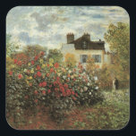Monet's tuin in Argenteuil door Claude Monet Vierkante Sticker<br><div class="desc">De Artiestuin in Argenteuil (een hoek van de tuin met Dahlias) (1873) van Claude Monet is een schilderij van de impressionistische kunst met florale natuur. Een boerderij-huis van een land bevindt zich op de achtergrond. Een stel verliefd loopt langs een romantische tuin in het voorjaar met bloeiende rozen en andere...</div>