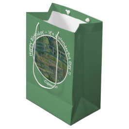 Monet's Water-Lily Pond en Footbridge Party Items Medium Cadeauzakje