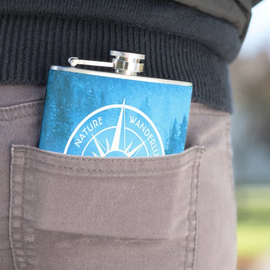 Mongmonogram van het embleem van de Compass-ster i Heupfles (Voorbeeld)