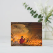 Monk die bidt door een boeddha briefkaart (Staand voorkant)
