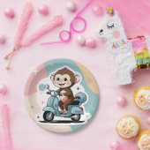 Monkey driving a scooter papieren bordje (Feest)