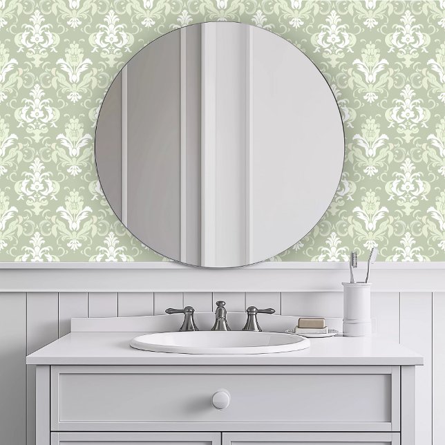 Monochromatisch ingewikkeld groen behang (Monochromatic Intricate Green Wallpaper in a white bathroom.)