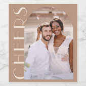 Monochromatische Cheers Arch Photo Wedding Wijn Etiket (Enkel label)
