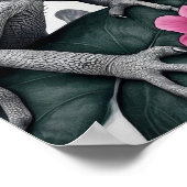 Monochromatische kameleon met roze bloemen poster (Hoek)