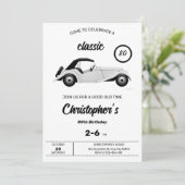Monochromatische klassieke auto verjaardag uitnodi kaart (Staand voorkant)