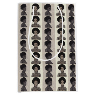 Monochrome Afrofuturist Queens Medium Cadeauzakje