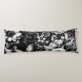 Monochrome Antiek Bloemen met Vlinders Lichaamskussen (Achterkant)