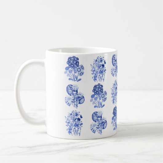Monochrome bloemen in Delft blue Koffiemok (Links)