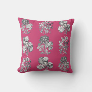 Monochrome bloemen op cerise achtergrond kussen