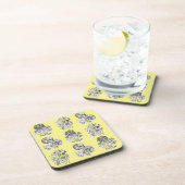 Monochrome bloemen op gele achtergrond bier onderzetter (Rechterzijde)