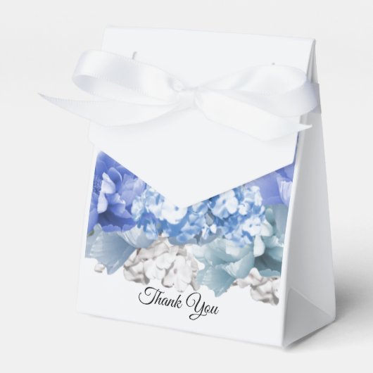 Monochrome Blue Mixed Floral Favor Box Bedankdoosjes (Voorkant Zijde)