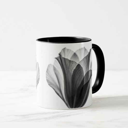 Monochrome botanische fijne kunst fotografie mok (Voorkant rechts)