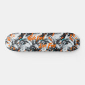 Monochrome graffiti & Sinaasappel 'Ride Fast Live  Persoonlijk Skateboard (Horizontaal)