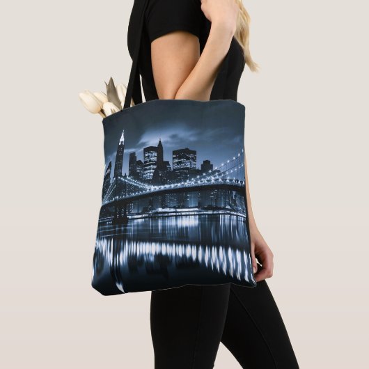 Monochrome New York Skyline Nightscape Tote Bag (Dichtbij)