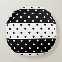 Monochrome poka Dots Round Pillow