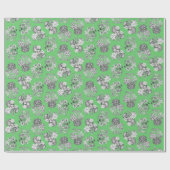 Monochroom Bloemen op Groene Achtergrond Giftwrap Cadeaupapier (Vlak)