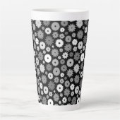 Monochroom Bloemenpatroon Latte Mok (Voorkant)