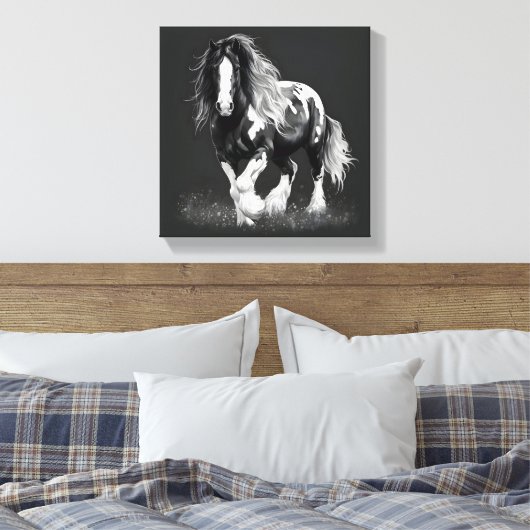 Monochroom Gypsy Cob Paard Canvas Afdruk (Insitu (Slaapkamer))