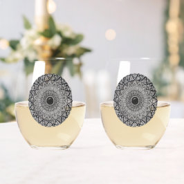Monochroom mandala-ontwerp op steelloze wijnglas zonder voet