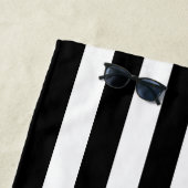 Monochroom zwart-wit cabana streepmonogram strandlaken (In situ)
