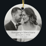 Monogamie in monochroom – Grappig zwart-wit Keramisch Ornament<br><div class="desc">Een geestige, galerij-stijl aandenken voor pasgetrouwden en romantici. De kop "Monogamie in monochroom" zit over een schone naam datumband terwijl uw zwart-witfoto het ornament van rand tot rand vult. Minimale, moderne en gemaakt voor bruiloft, verloving of "eerste kersthuwelijk" herinneringen. Ziet er geweldig uit op elke boom (of vastgebonden aan een...</div>