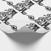Monogram A Initiaal Black en White Floral Pattern Cadeaupapier (Hoek)