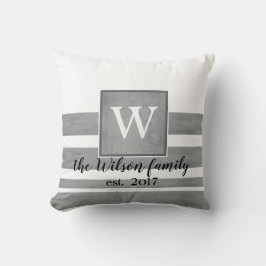 monogram aangepaste kussen sepia en witte strepen