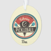 Monogram Aangepaste Pickleball Player Ornament (voorkant)