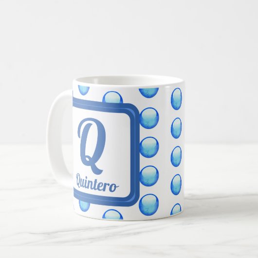 Monogram Achternaam Bright Blue Polka Dot Initiaal Koffiemok (Voorkant links)