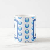 Monogram Achternaam Bright Blue Polka Dot Initiaal Koffiemok (Center)