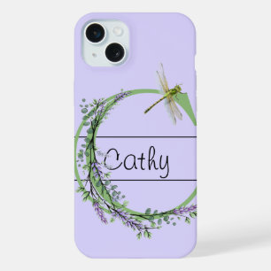Monogram alfabet C Lavendel Eucalyptus Dragonfly iPhone 15 Plus Case