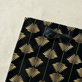 Monogram Art Deco Black Gold Beach Water Polo Swim Strandlaken (In situ)