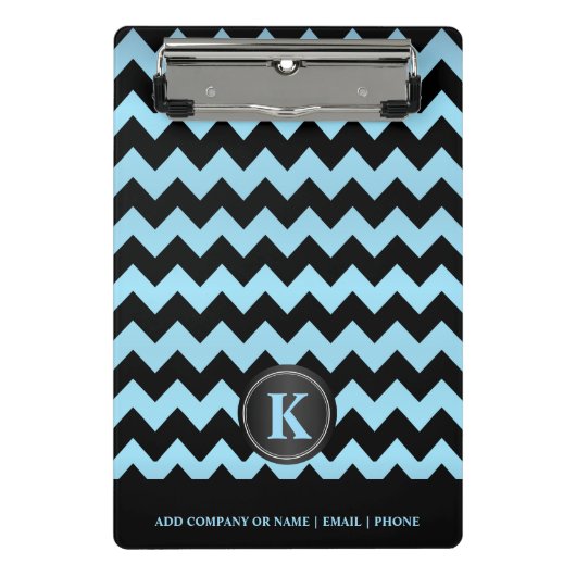 Monogram Baby Blauw & Zwarte Chevron Stripes Mini Klembord (Voorkant)