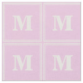 Monogram baby roze stof (Close Up)