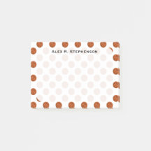 Monogram basketbal ballen op wit