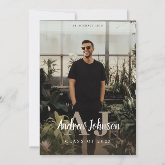 Monogram Beginletters Afstudeeraankondiging voor J Kaart (Voorkant)