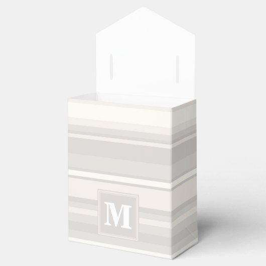 Monogram beige strepen bedankdoosjes (Geopend)