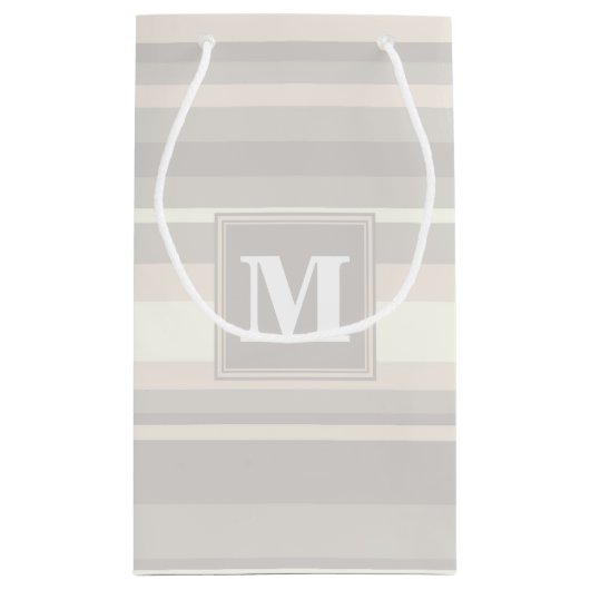 Monogram beige strepen klein cadeauzakje (Achterkant)