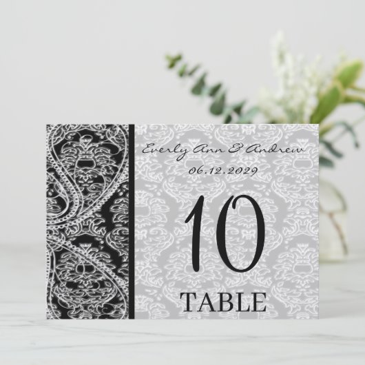Monogram Black Damask Wedding Table Number Kaarten (Staand voorkant)
