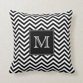 Monogram Black en White Chevron Sierkussen