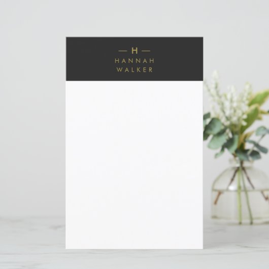 Monogram Black Gold | Modern minimalistisch Briefp (Staand voorkant)