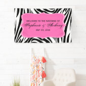 Monogram Black, White en Hot Pink Zebra Weddenscha Spandoek (Insitu)