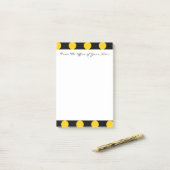 Monogram Black Yellow Chic Polka Dot Pattern Post-it® Notes (Op bureau)
