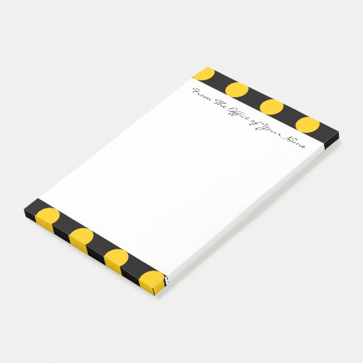 Monogram Black Yellow Chic Polka Dot Pattern Post-it® Notes (Schuin)